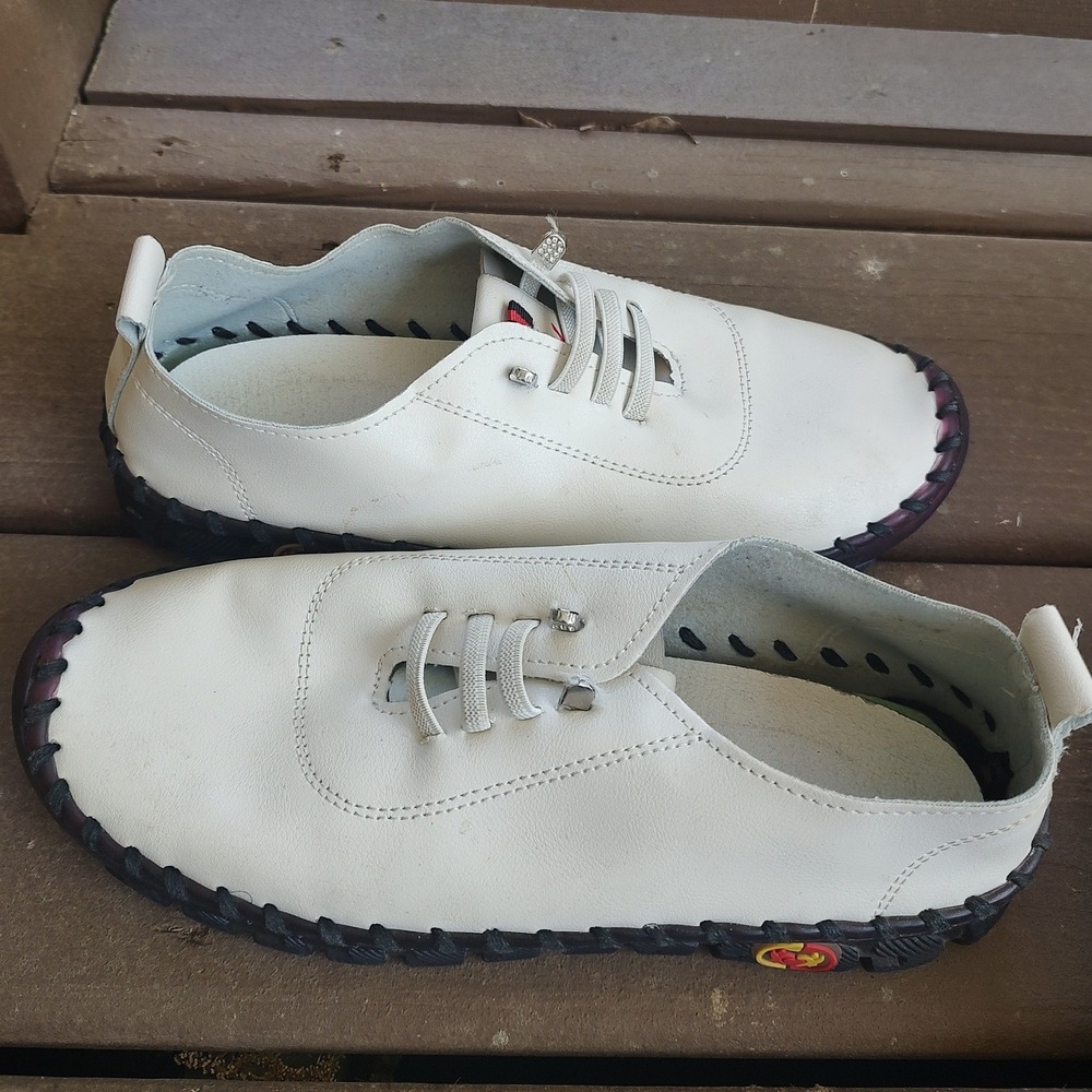 Womens White Leather Whipstitch Slip On Bungee Lace Sneakers Size 39 EU 8 US - Picture 7 of 8